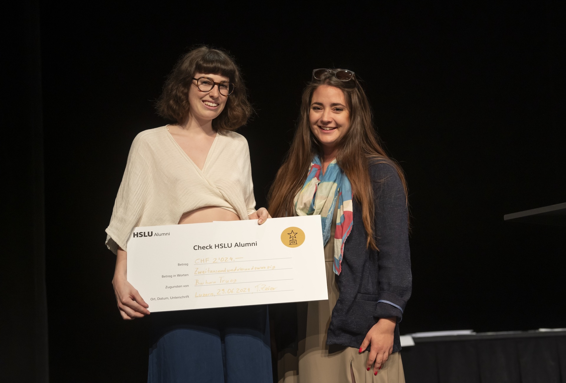 422 Förderpreis Alumni Barbara Truog Nicolasa Caduff Kopie